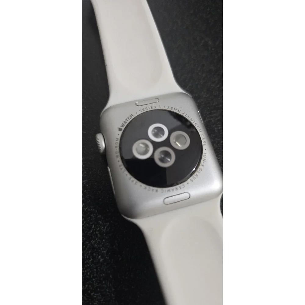 Apple Watch Series 3 38mm‎ White Band Silver